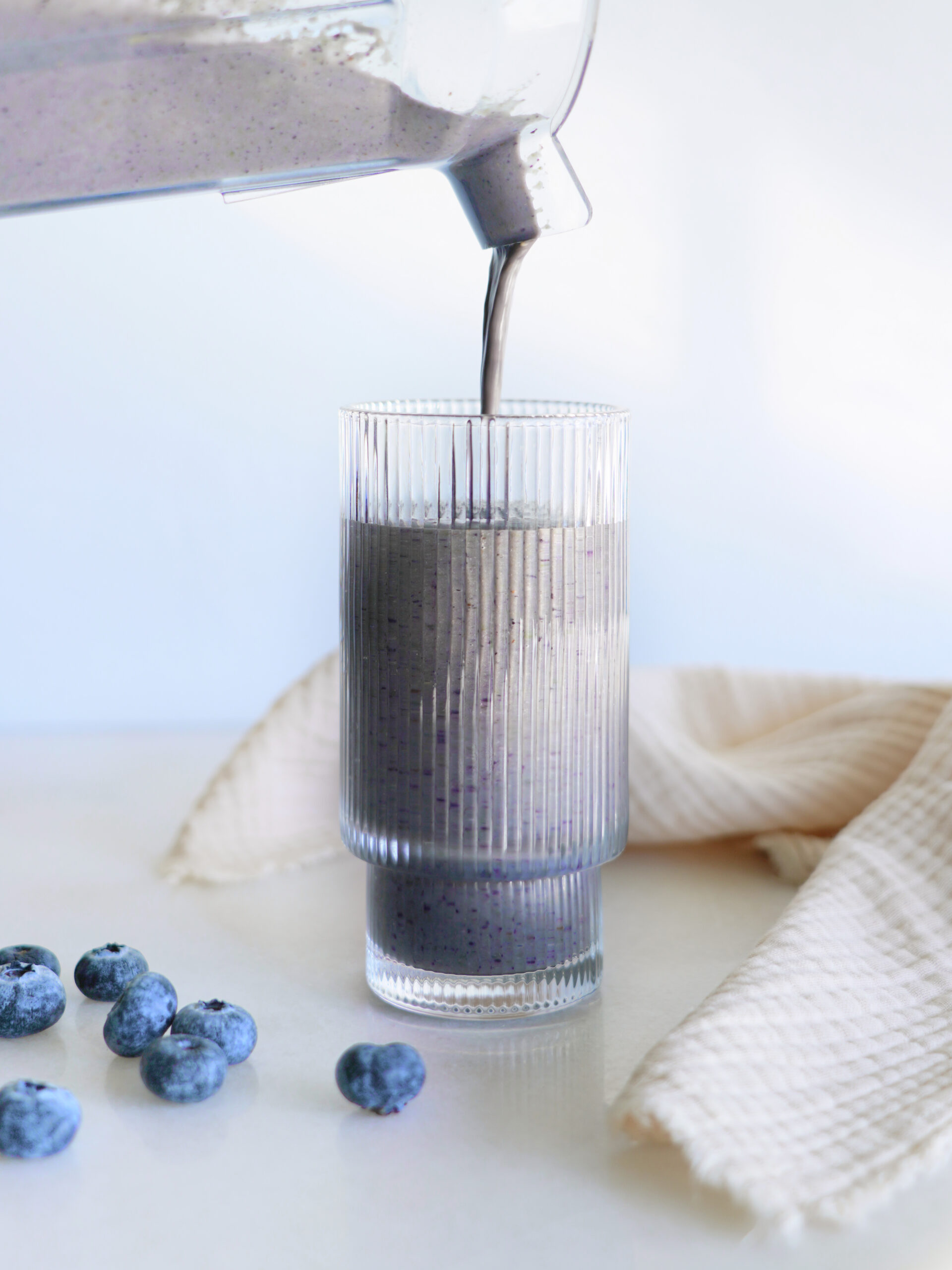 Kale and Blueberry Smoothie